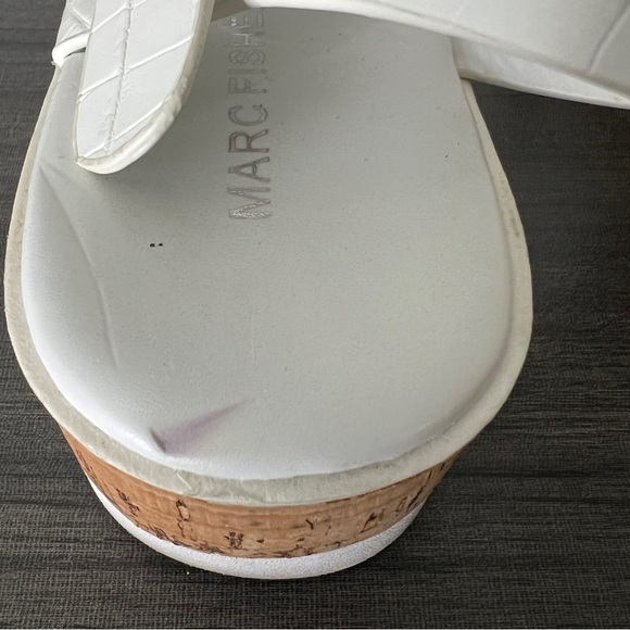 MARC FISHER Size 9M White Sandals GRANDIE FLAT wedge SANDALs Buckle Strap - Picture 6 of 8